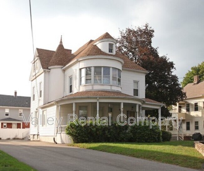 Building Photo - 1825 Northampton St