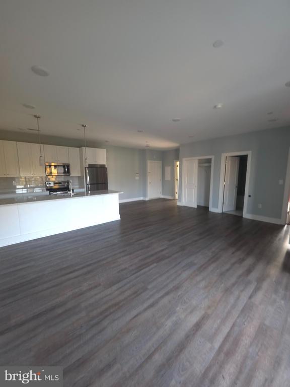 Building Photo - 6610 Germantown Ave