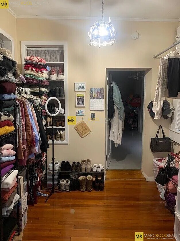 Building Photo - 12 Euston St