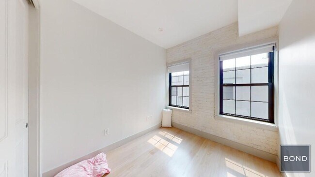 Building Photo - 23 Avenue B