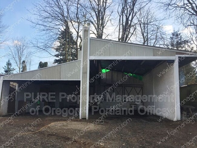 Building Photo - 6320 NE Simpson St