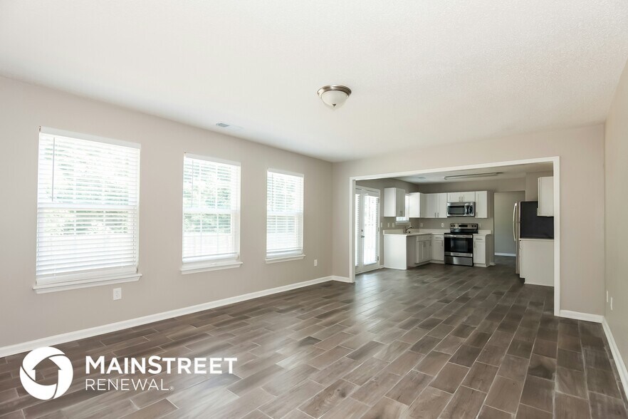 Building Photo - 1906 Waters Trail Dr