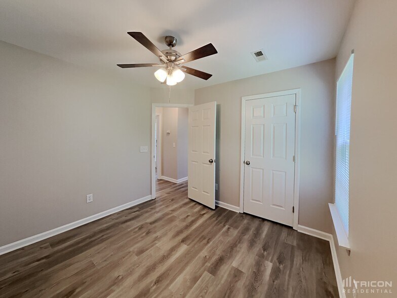 Building Photo - 3810 Abbeywood Pl