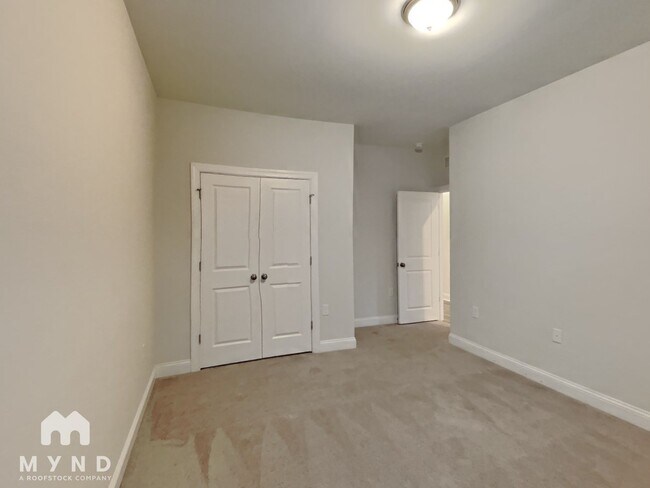 Building Photo - 395 Jorpaul Dr