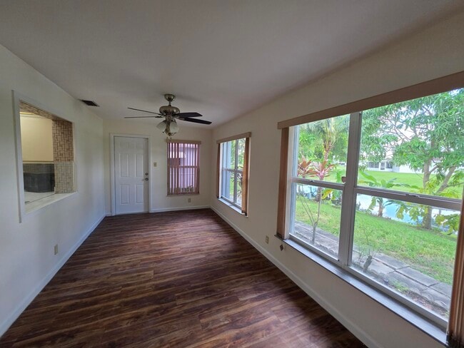 Building Photo - 7195 NW 9th Ct