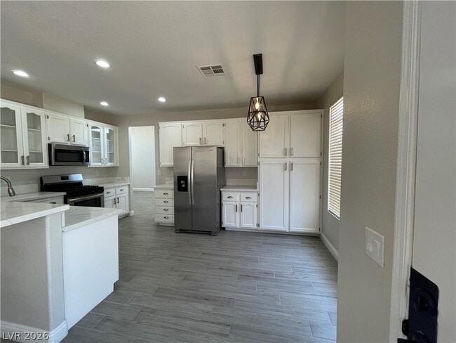 Building Photo - 7832 Blue Eagle Way