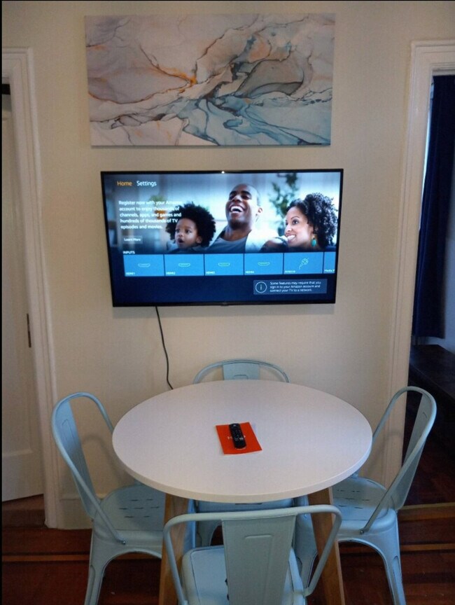 Building Photo - 1492 1st Ave