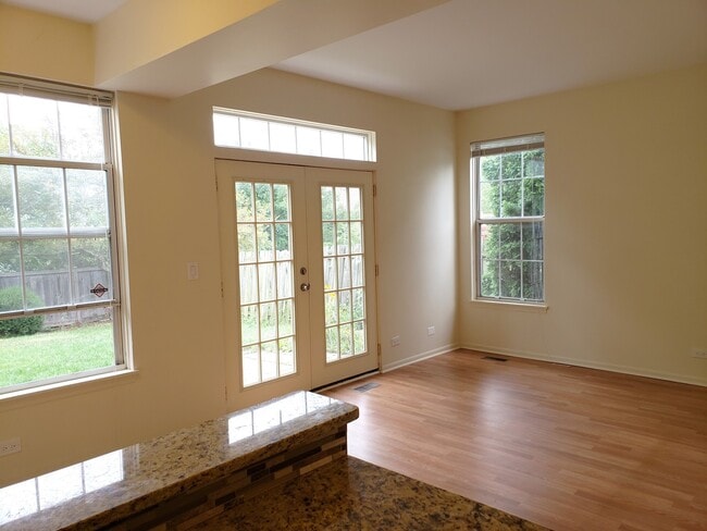 Building Photo - 217 Wilton Ln