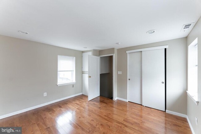 Building Photo - 1211 N Palethorp St