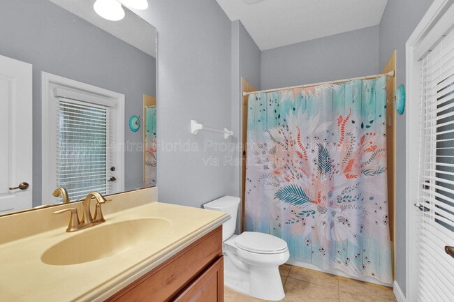 Building Photo - 3677 Serena Ln