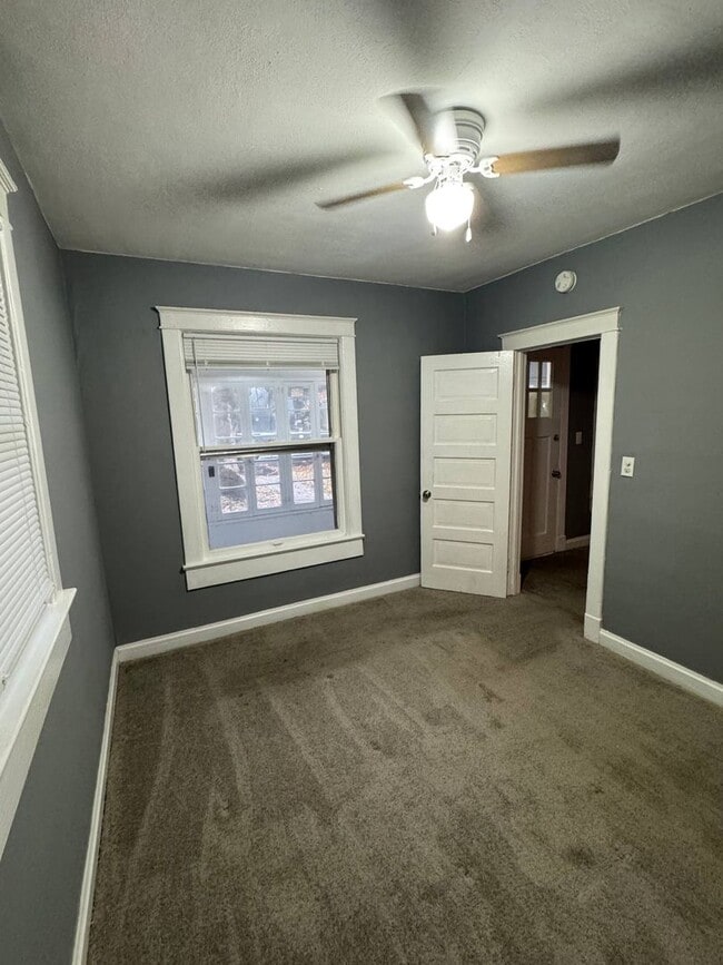 Building Photo - 11515 Hackett St