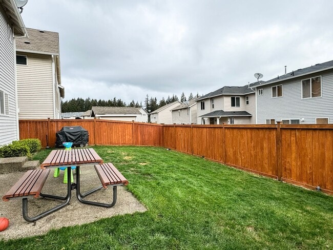 Building Photo - **** Application pending ****