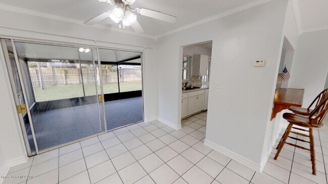 Building Photo - 449 N Waterway Dr