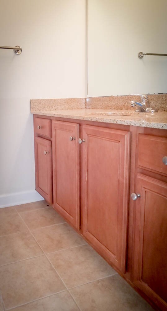 Building Photo - Steps from Shopping, Dining, & Entertainment in The Market Common