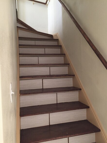 Staircase to bedroom - 1301 N Klein Ave