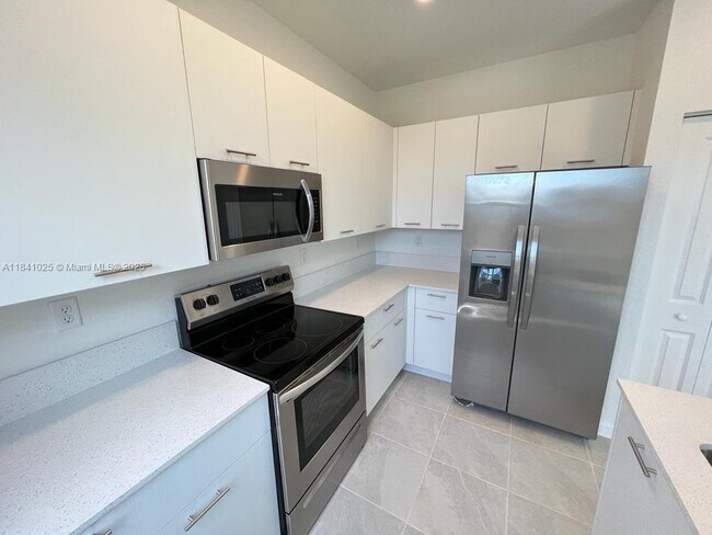 Building Photo - 12958 NW 23rd Pl