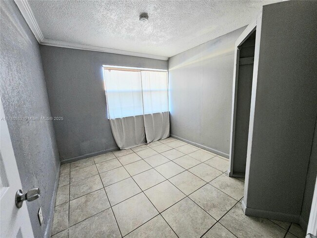 Building Photo - 2629 NW 60th Way