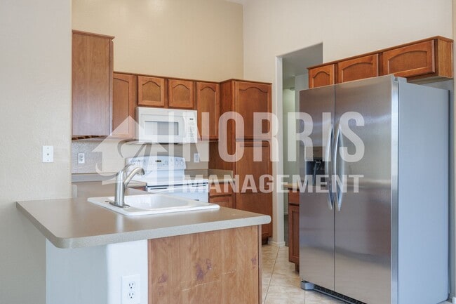 Building Photo - Beautiful Home for Rent NOW