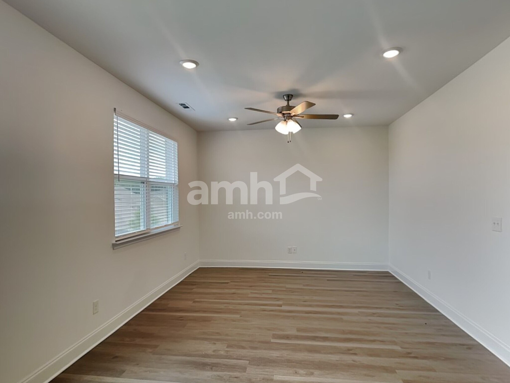 Building Photo - 229 Marin Dr