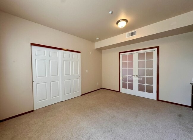 Building Photo - 1850 SW Scenic Heights St