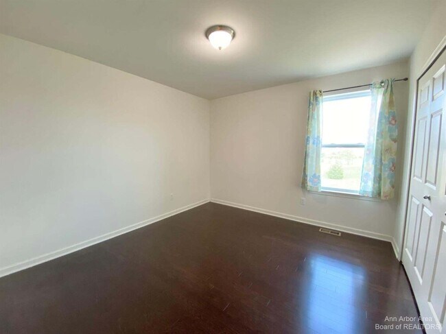 Building Photo - 4430 Montith Dr