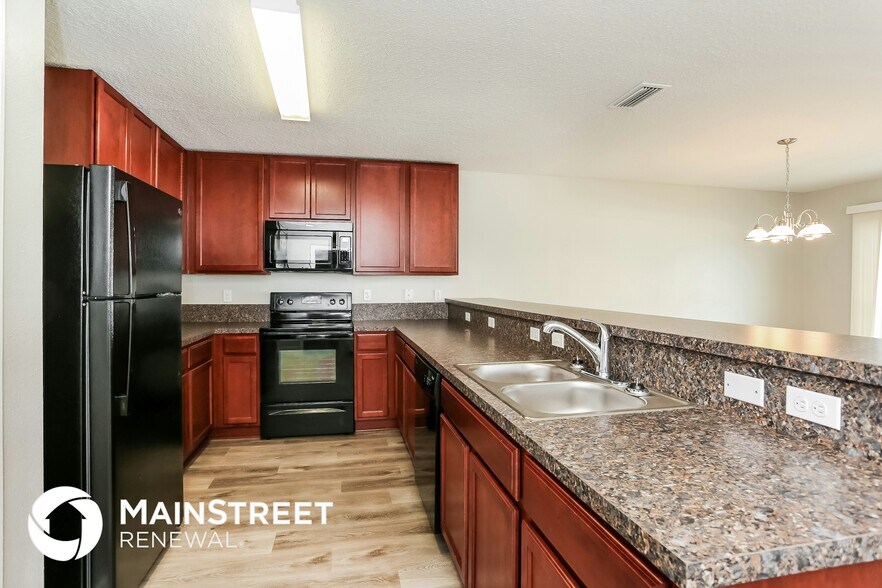 Building Photo - 77160 Cobblestone Dr