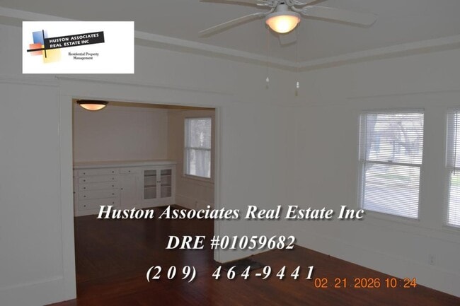 Building Photo - 845 N Lincoln St