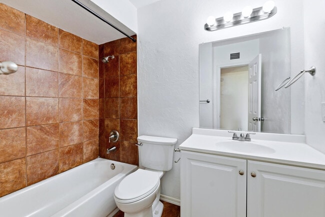 Building Photo - 4931 E De Medici Dr