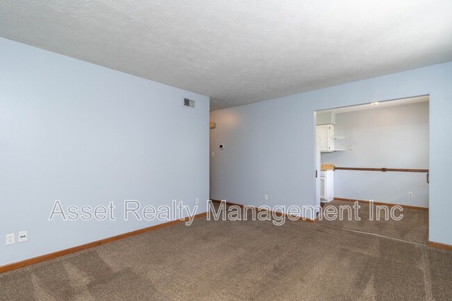 Building Photo - 5017 Inskip Rd
