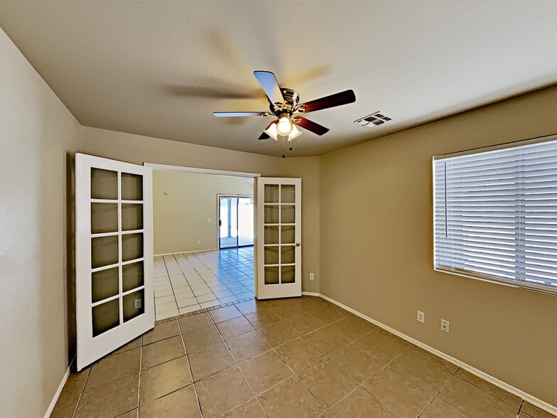 Building Photo - 12710 W Via Camille