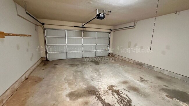 Building Photo - 1306 SW 25th St