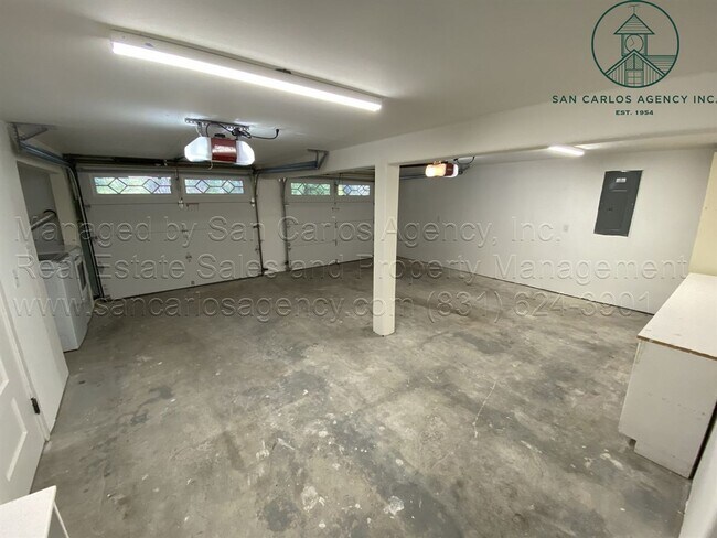 Building Photo - Private and Updated Three Bedroom Carmel H...