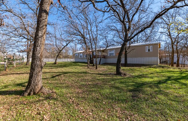 Building Photo - 2528 Timber Rd