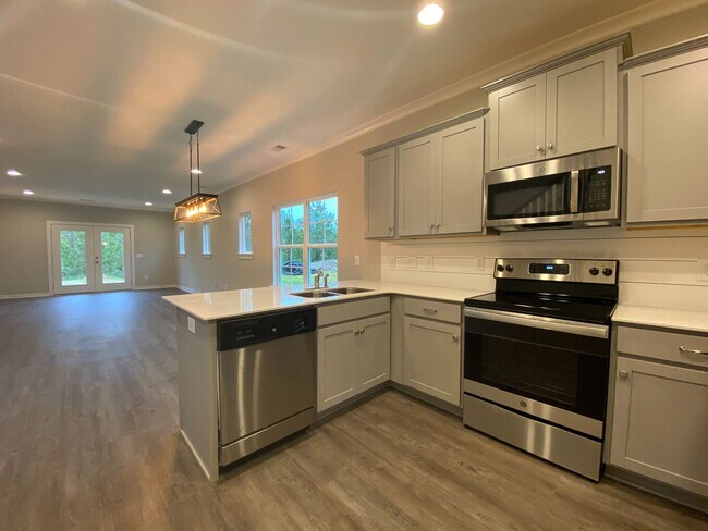 Building Photo - Home for Rent in Calera, AL!!! Available t...