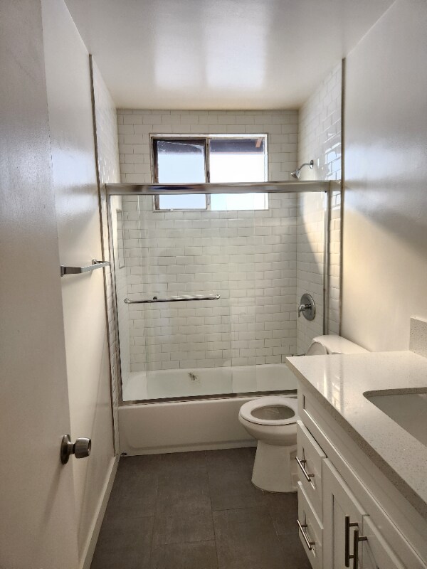 Building Photo - 17620 Burbank Blvd