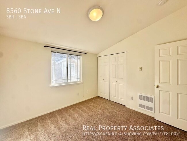 Building Photo - 8560 Stone Ave N