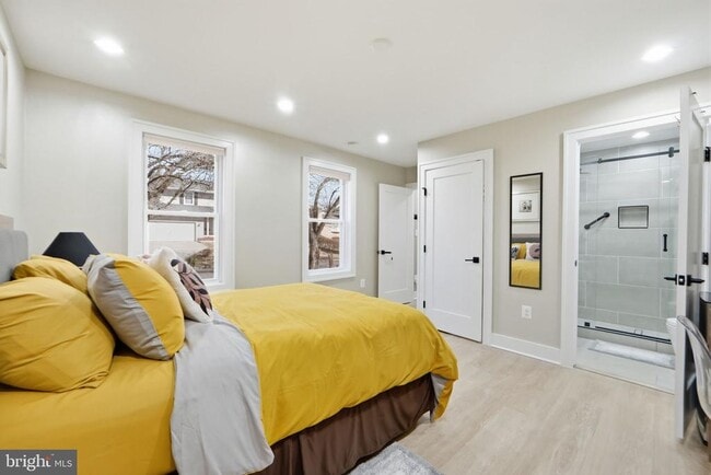 Building Photo - 6314 Barrs Ln