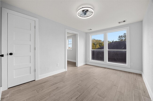 Building Photo - 3229 Holman St