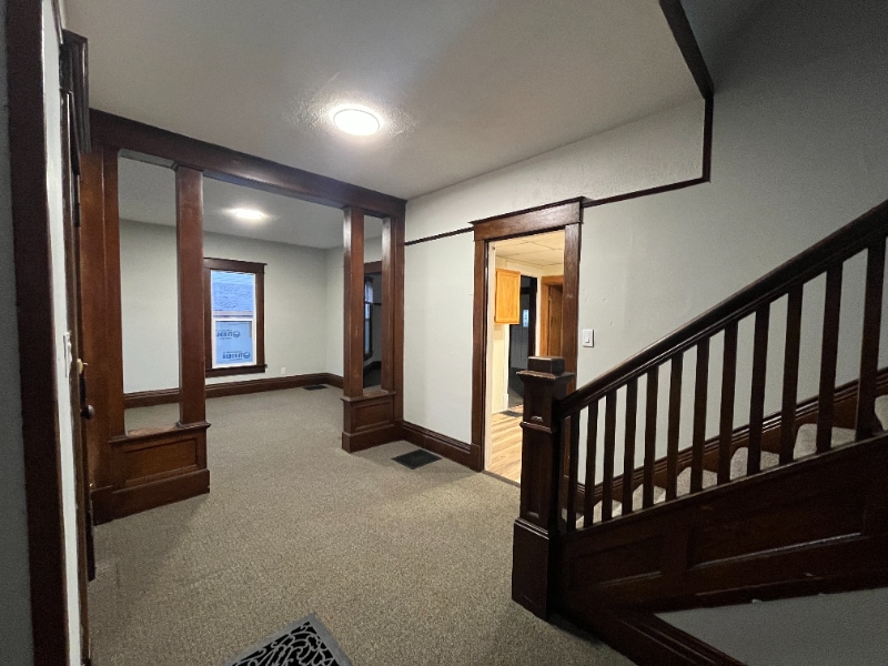 Building Photo - 1220 6th Ave