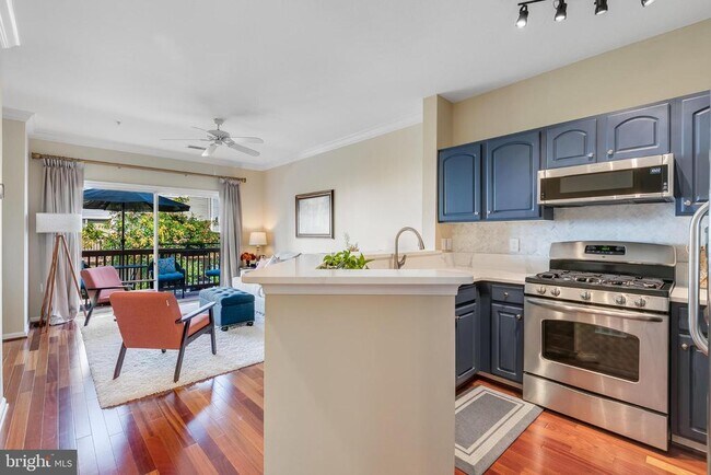 Building Photo - 21800 Flanders Ct