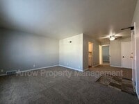 Building Photo - 1621 G-4