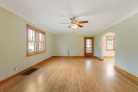 Building Photo - Charming 4 Bed, 2 Bath Home Steps from Elmwood Park