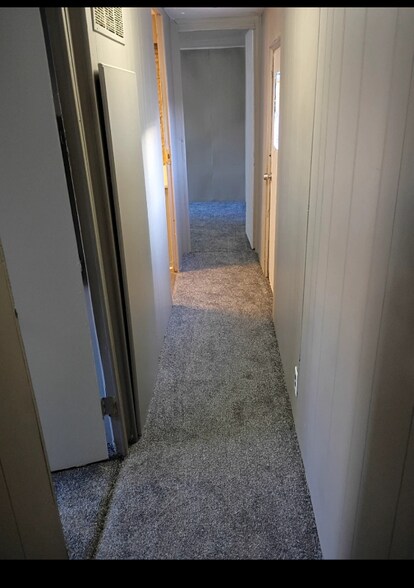 Building Photo - 6408 Kennedy Ave