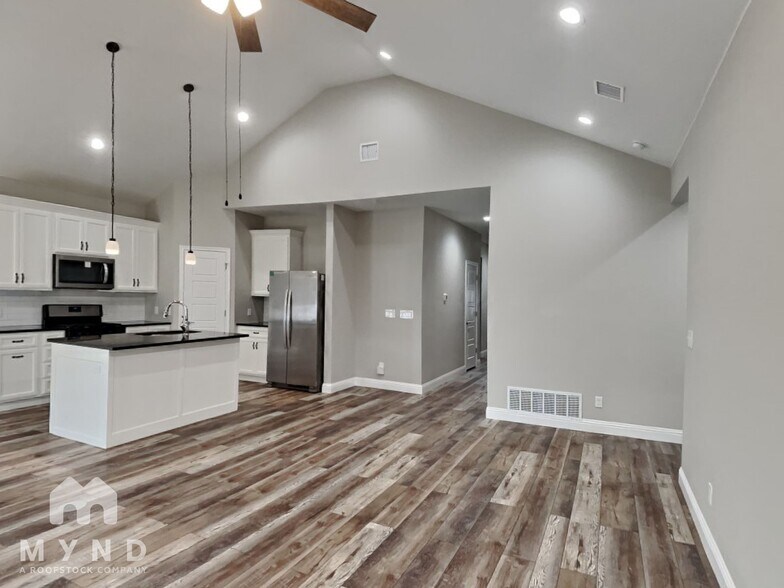 Building Photo - 3104 Rockwell Ln