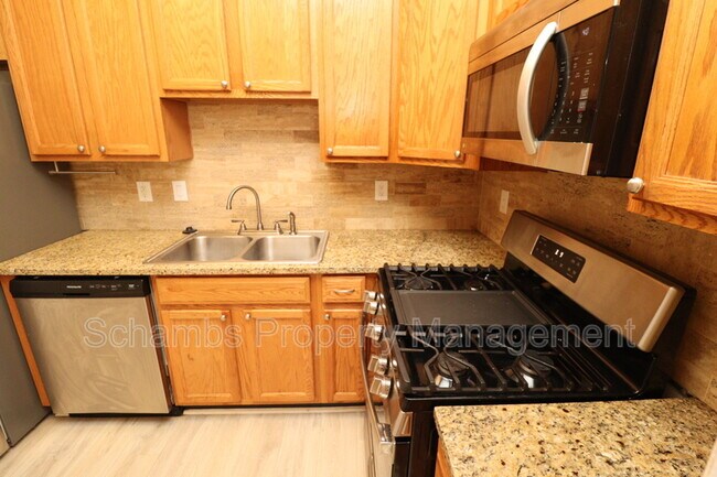 Building Photo - 8631 Neuse Club Ln