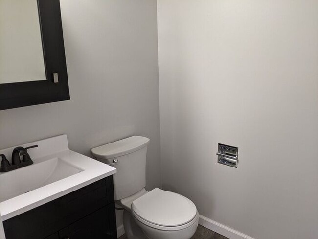 Building Photo - 2 Bedroom Brick Duplex North Terre Haute-T...