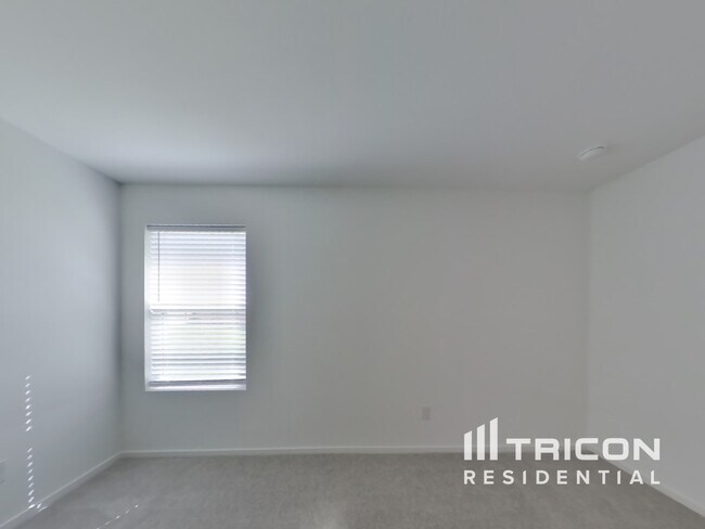Building Photo - 3072 Dawn Sound Dr