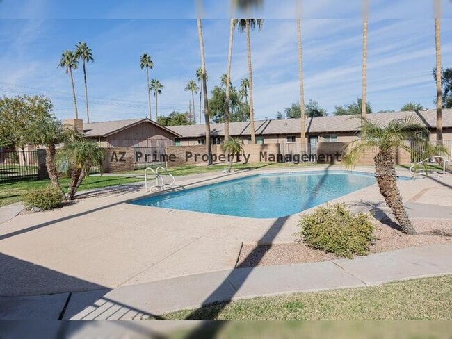 Building Photo - 3031 S Rural Rd