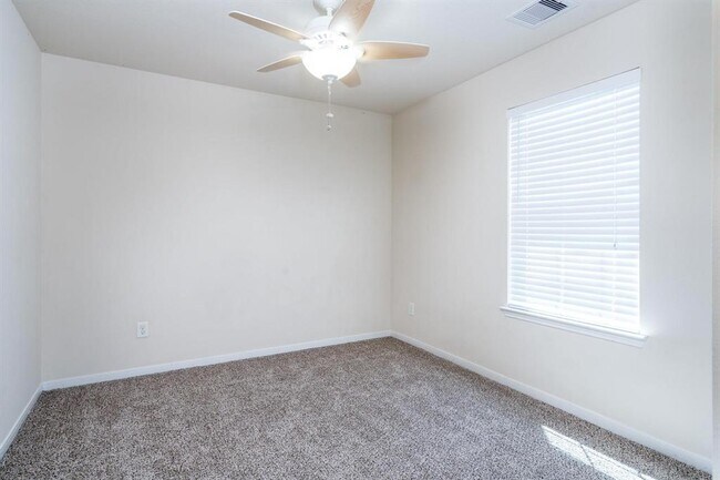 Building Photo - 21743 Mossy Field Ln