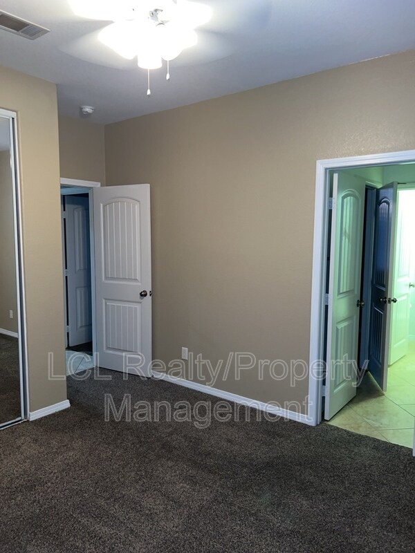Building Photo - 30364 Skipstone Way